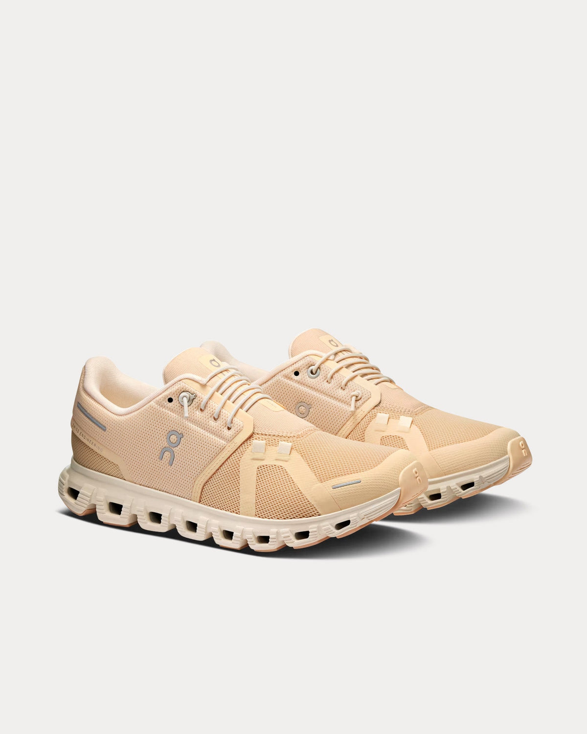 Cloud 6 Blonde / Dew Running Shoes