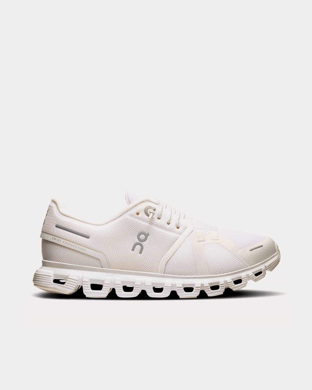 Cloud 6 White / White Running Shoes