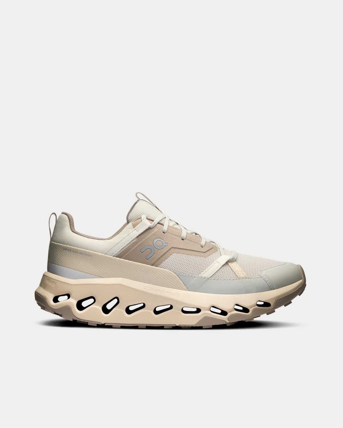 Cloudhorizon Ice / Cream Running Shoes
