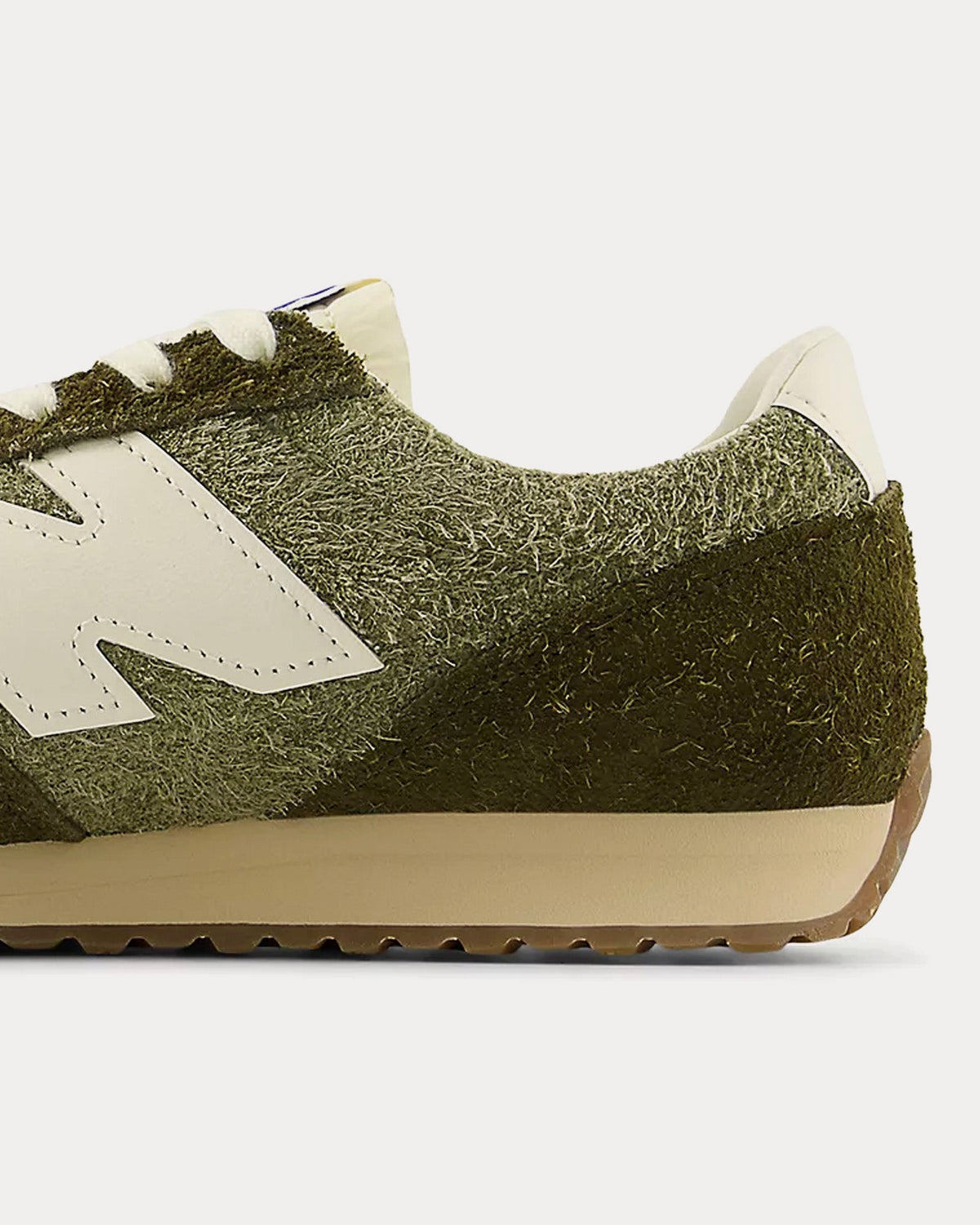 471 Dark Olive / Woodland Low Top Sneakers