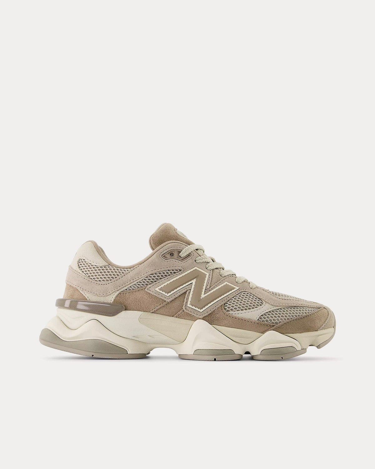 9060 Mushroom / Arid Stone Low Top Sneakers
