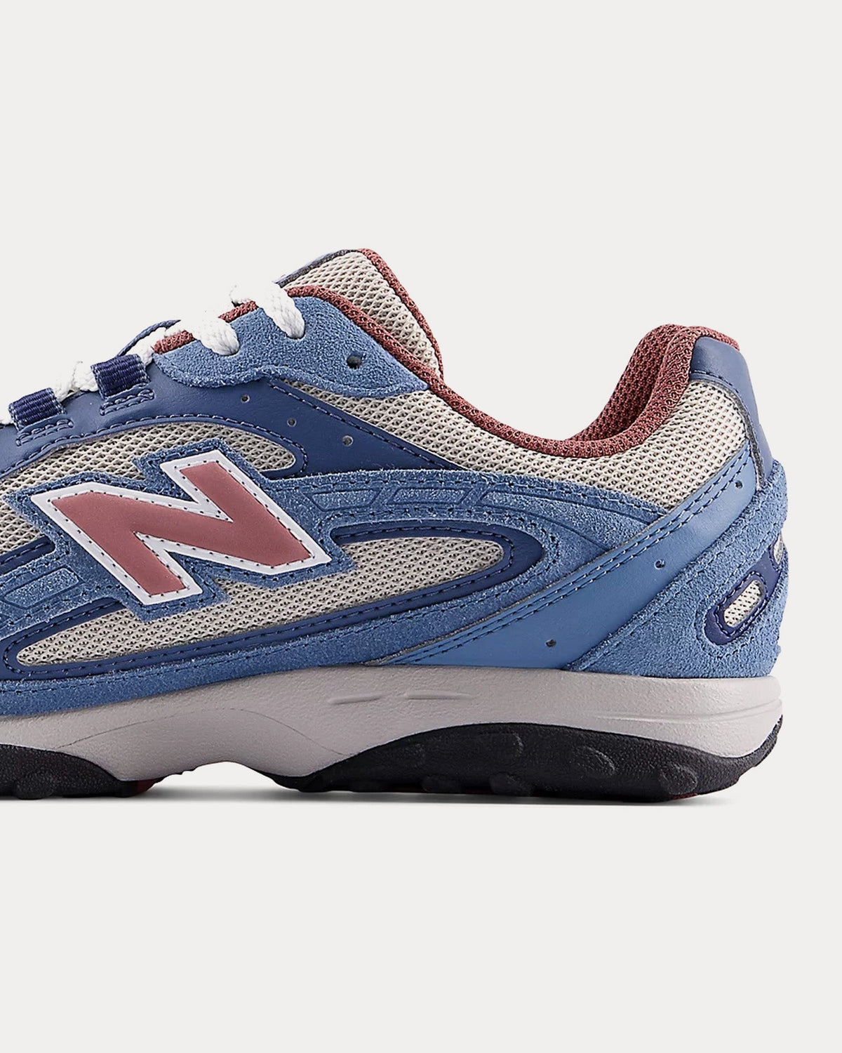 204L Shoreline Blue / Washed Burgundy Low Top Sneakers