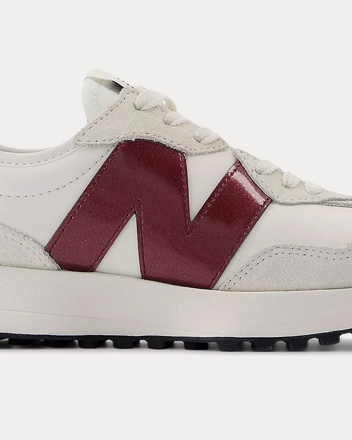 327 Sea Salt / Monarch Burgundy Low Top Sneakers