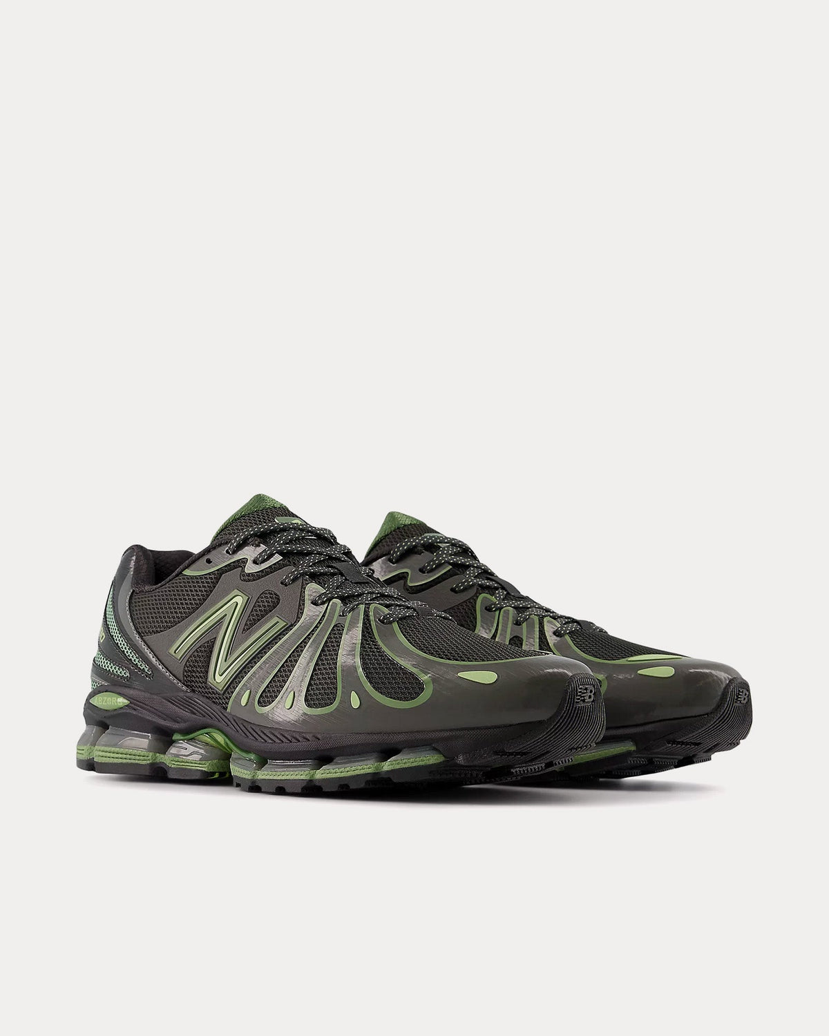 1890 Faded Black / Utility Green Low Top Sneakers