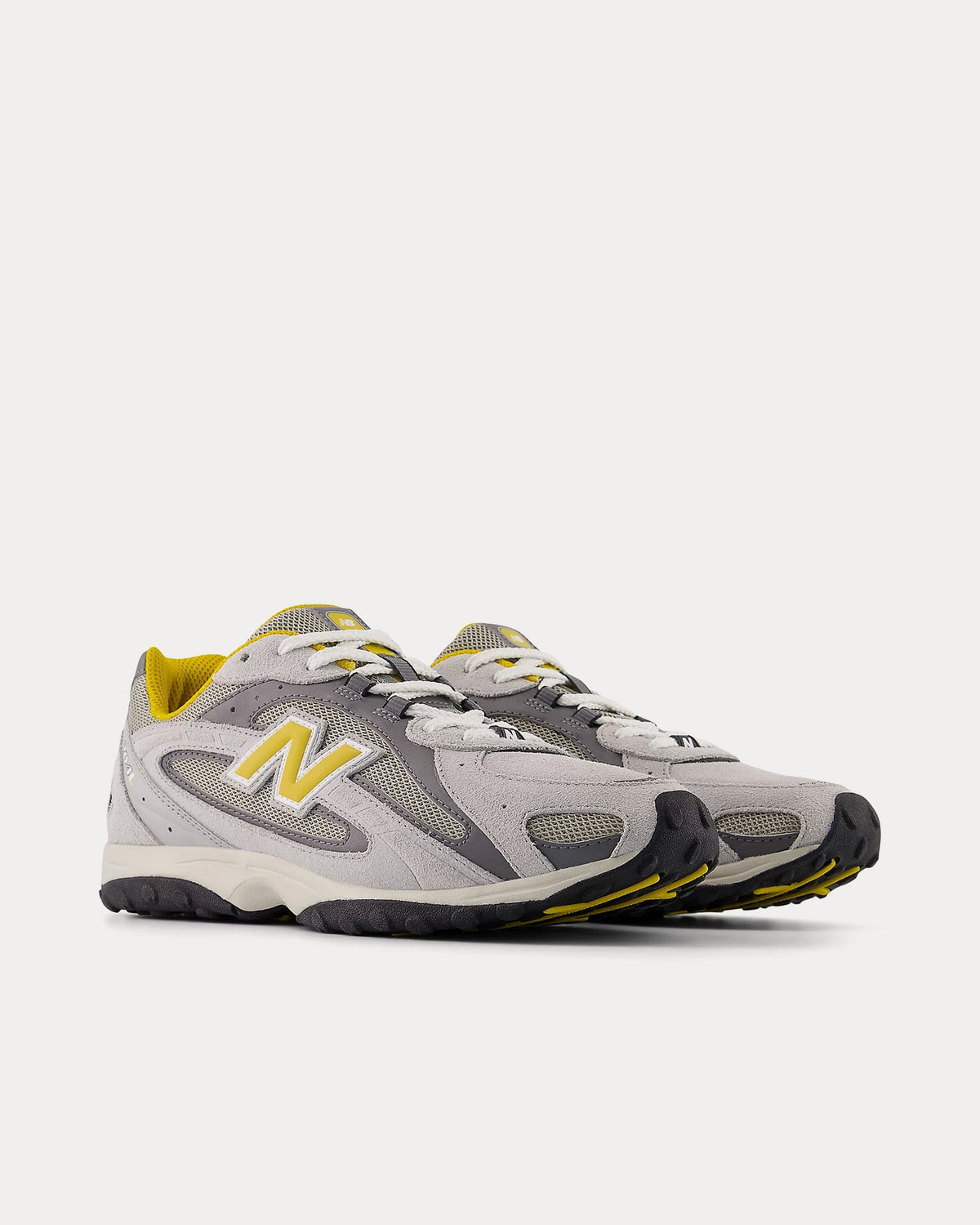 204L Raincloud / Baroque Gold Low Top Sneakers