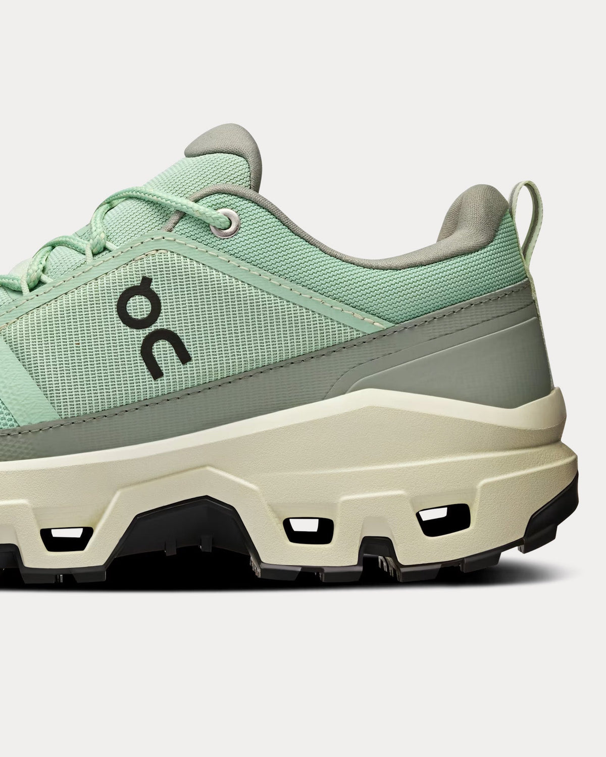 Cloudrock Low WP Mineral / Alloy Running Shoes
