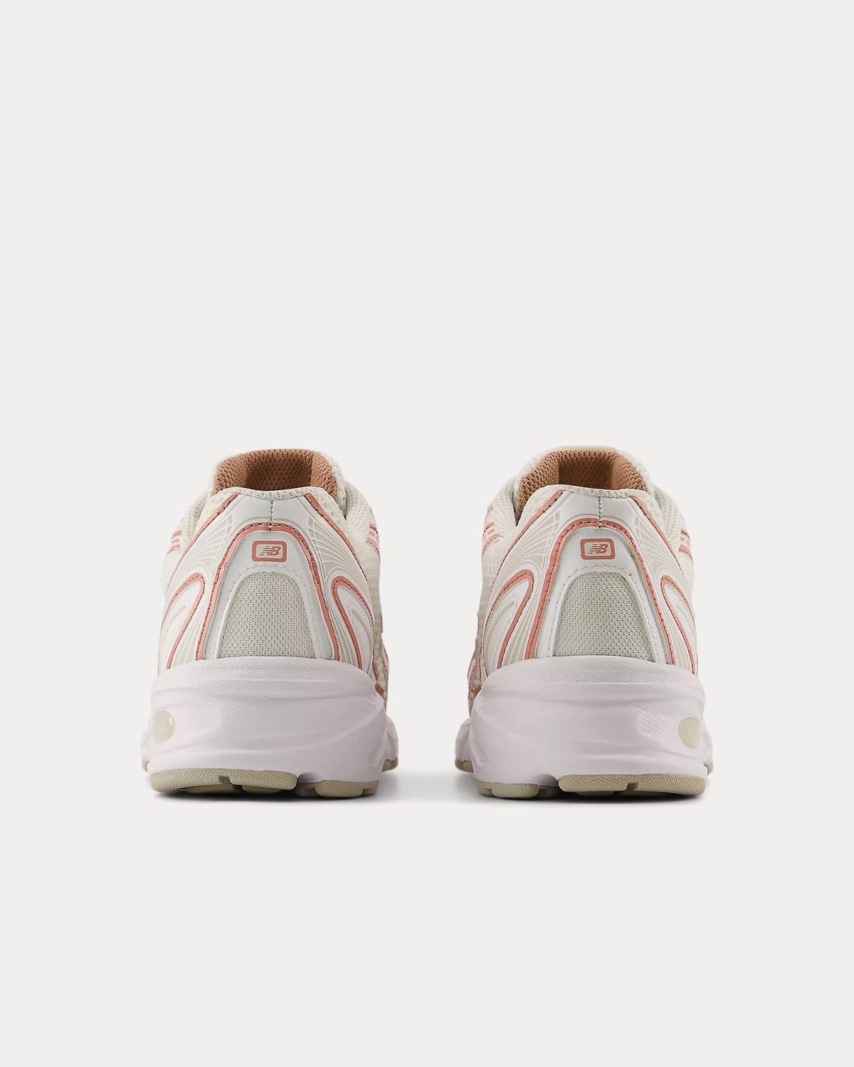 740 Linen / Terra Cotta / Landslide Low Top Sneakers