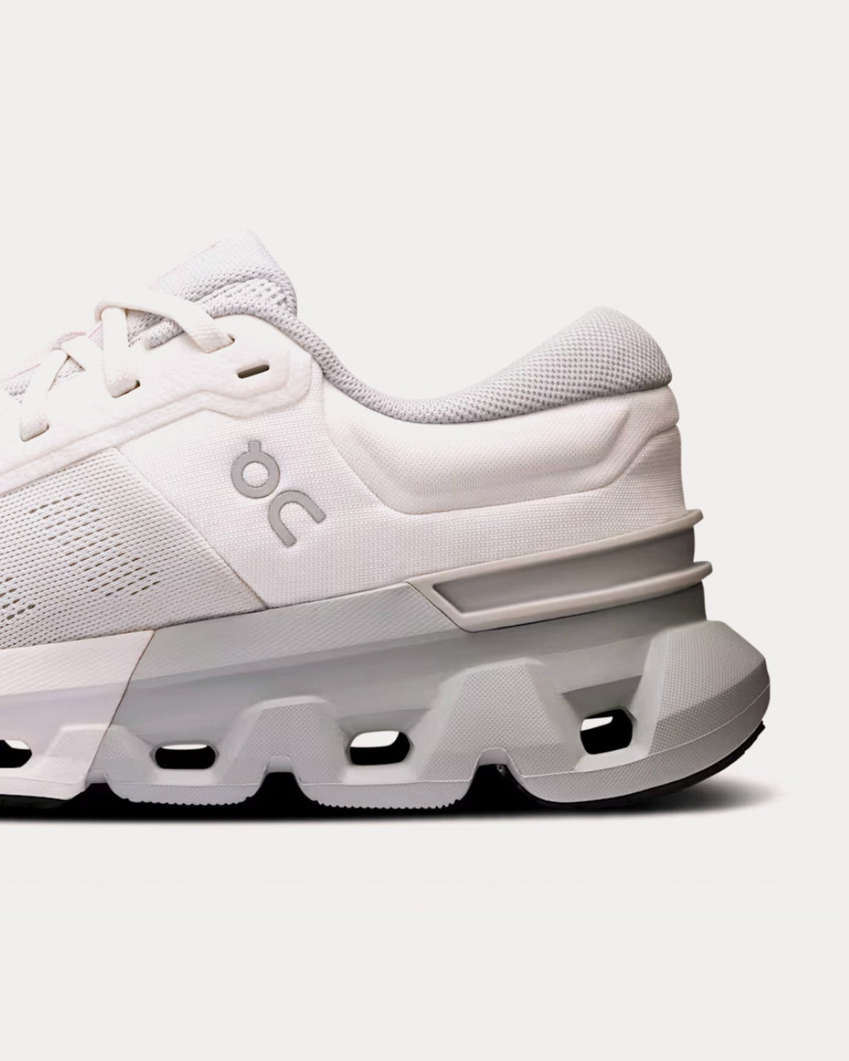 Cloudflyer 5 White / Glacier Running Shoes