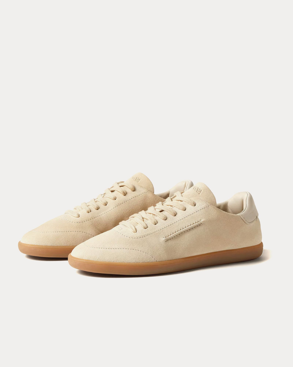 232 White Low Top Sneakers