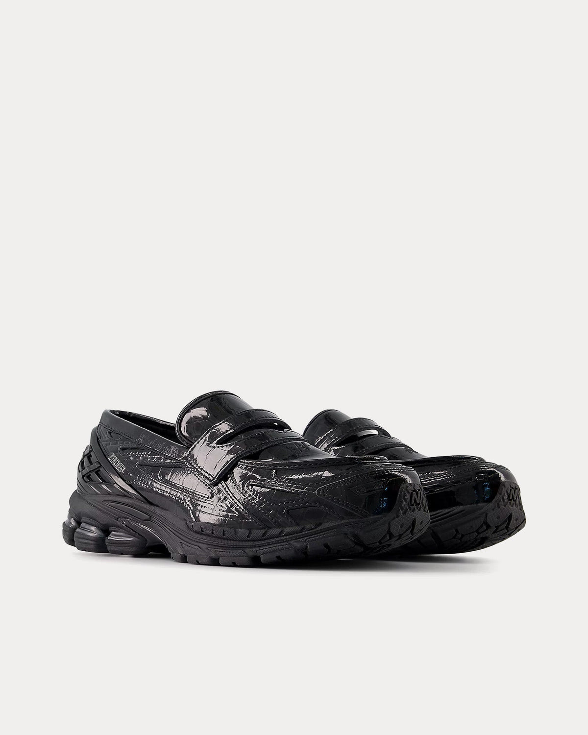 1906L Black Loafers