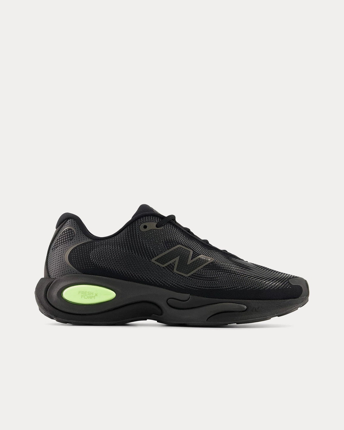 AC Runner Black / Afterglow Running Shoes