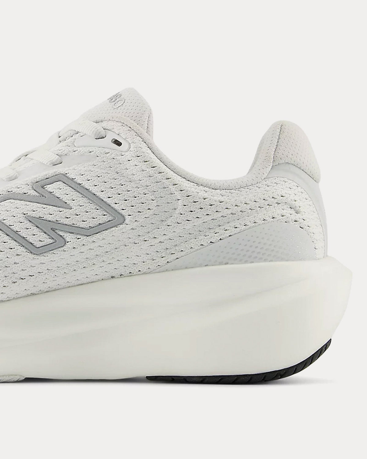 Fresh Foam X 1080v15 NB 103 White / Silver Metallic Running Shoes
