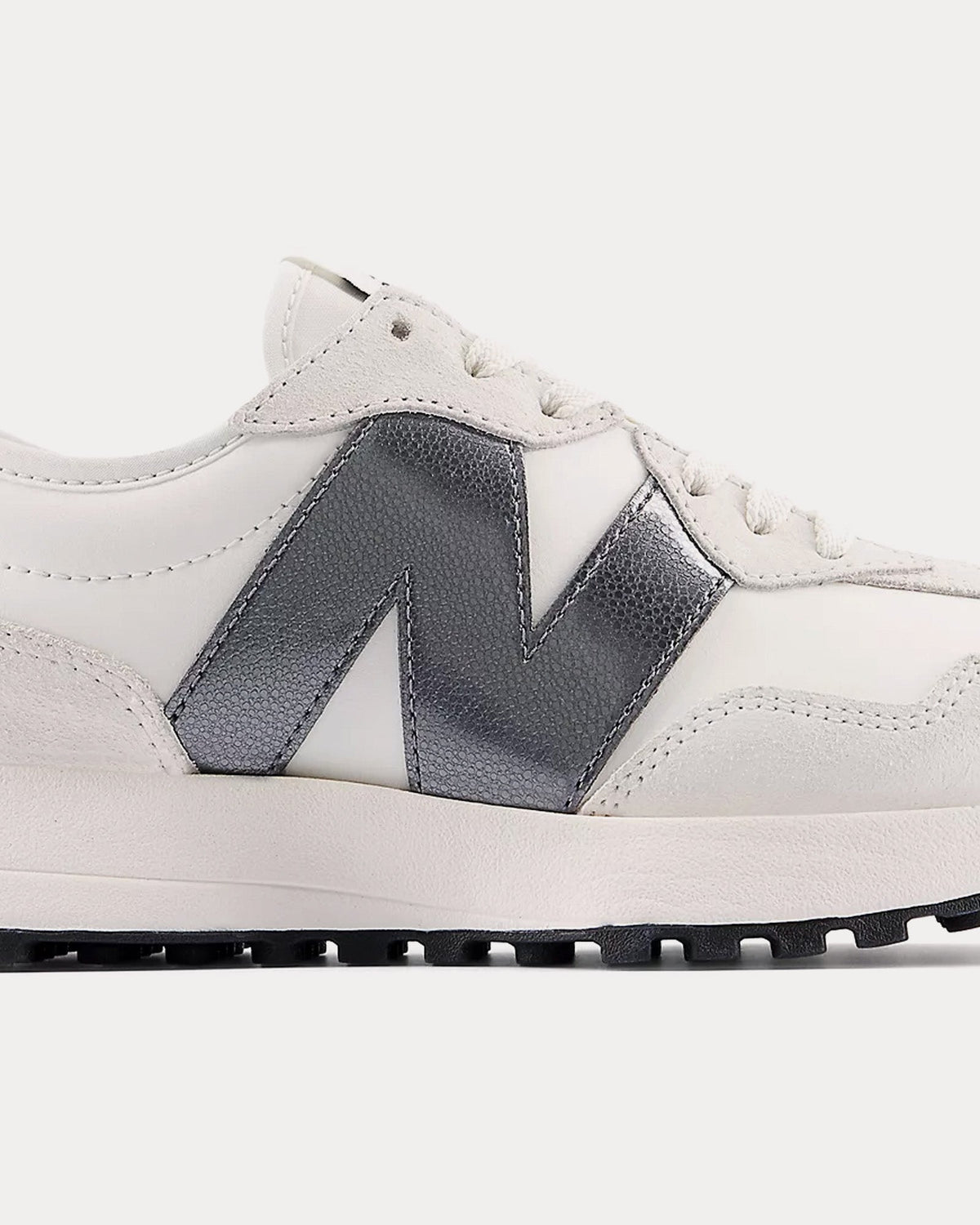 327 Sea Salt / Castlerock Low Top Sneakers