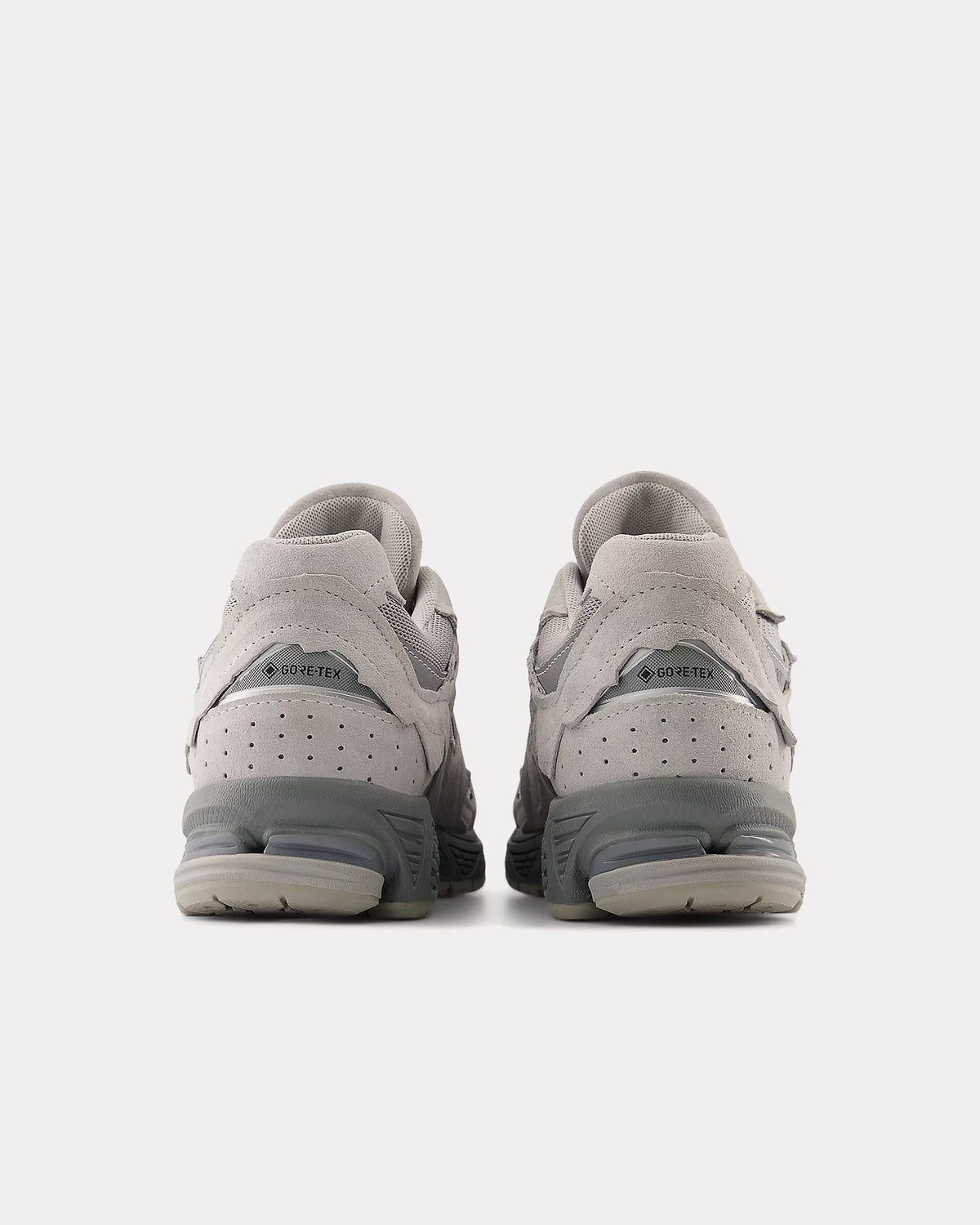 2002r Gore-Tex Slate Grey / Castlerock Low Top Sneakers
