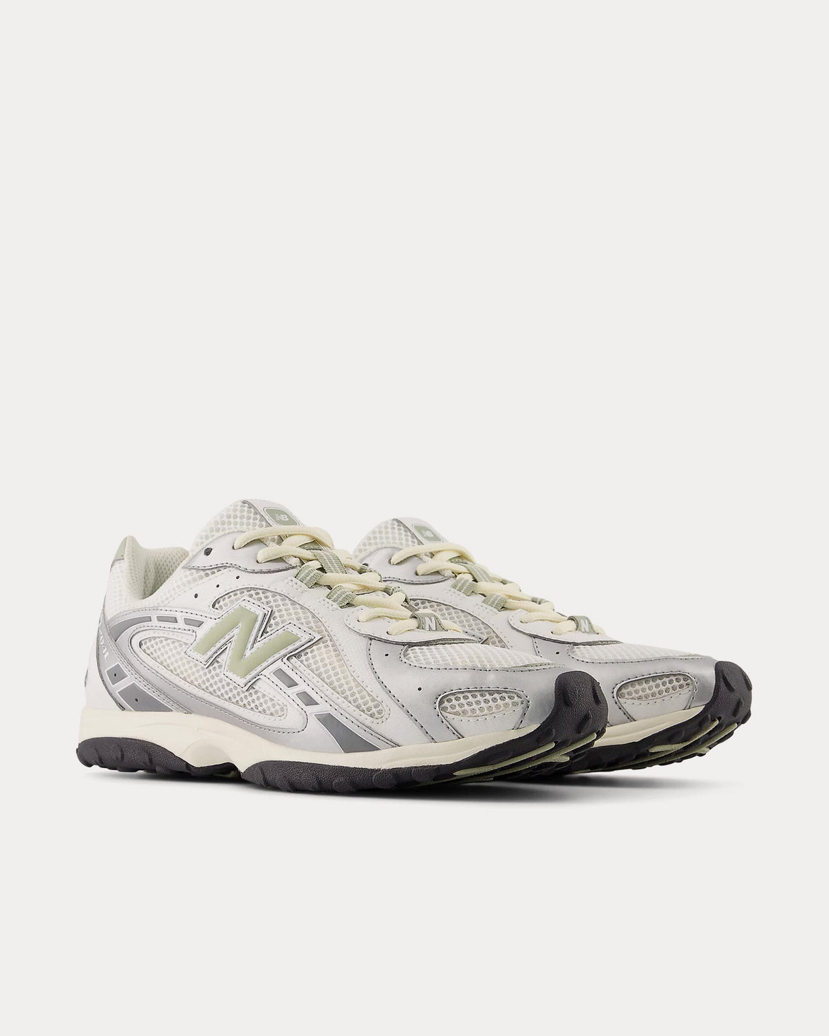 204L Silver Metallic / Garter Snake Low Top Sneakers
