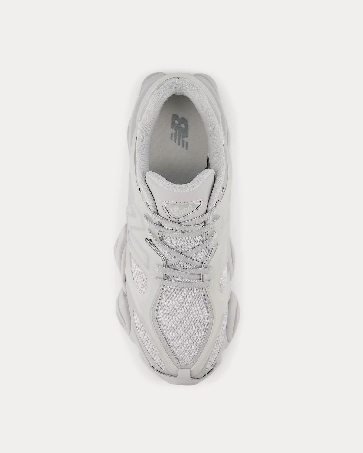 9060 X Raincloud / Concrete Low Top Sneakers