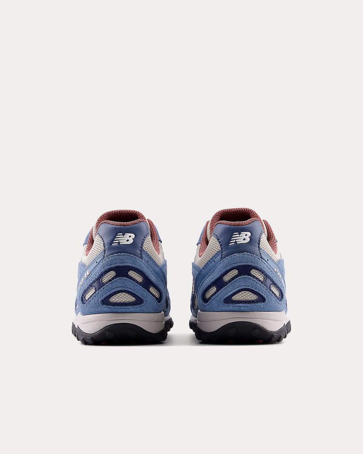 204L Shoreline Blue / Washed Burgundy Low Top Sneakers