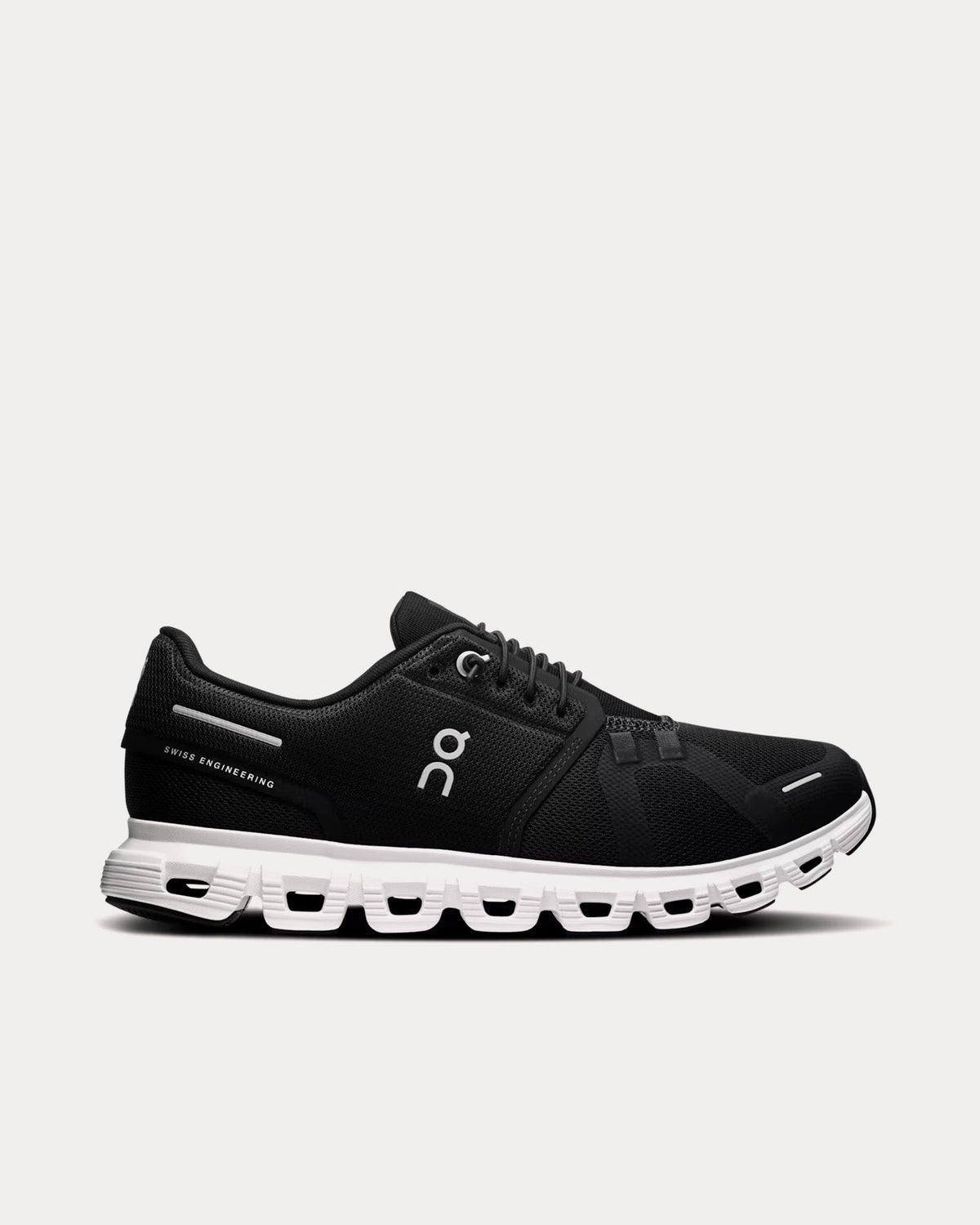 Cloud 6 Black / White Low Top Sneakers