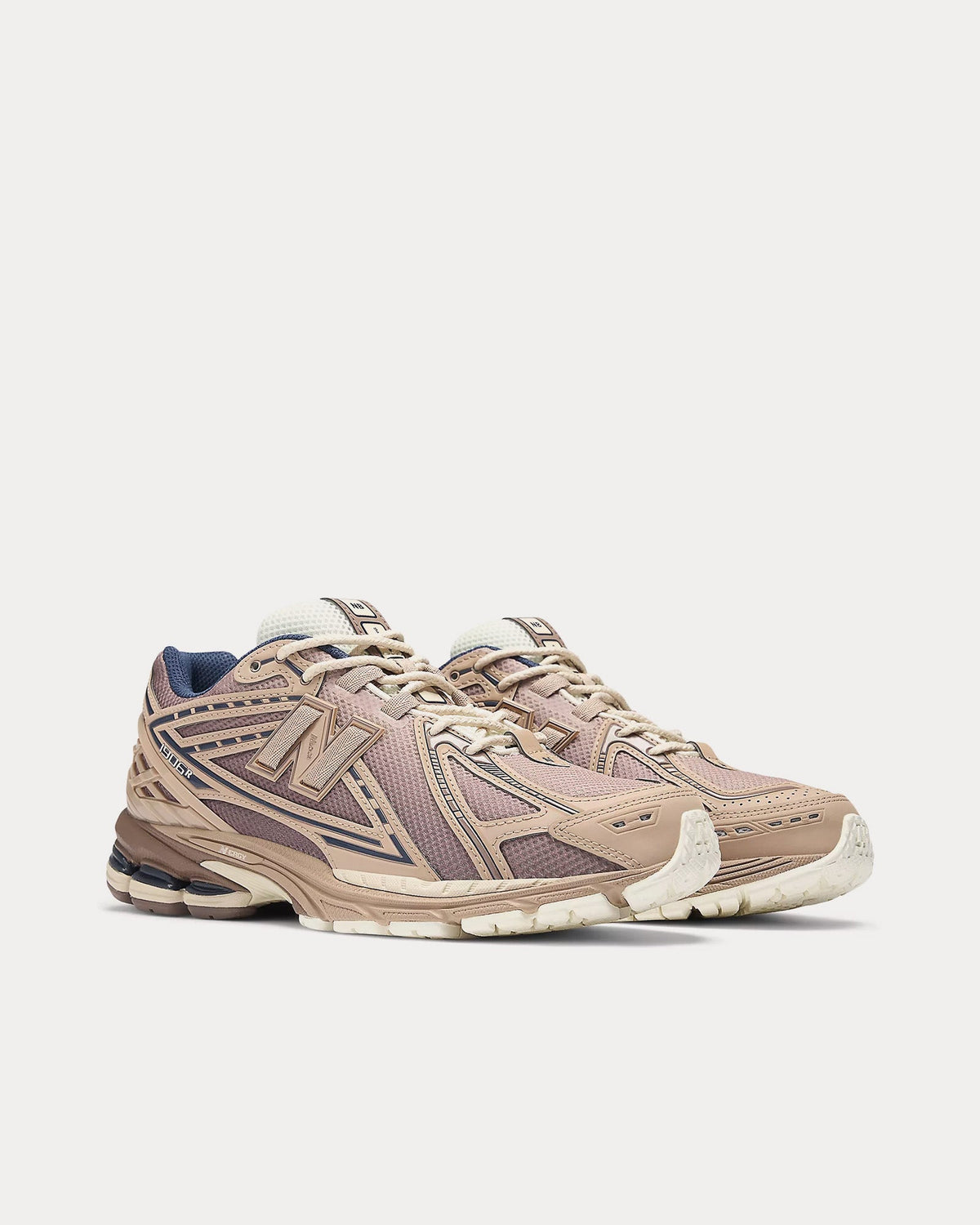 1906r Earth Shadow / Flat Taupe / Bisque Low Top Sneakers