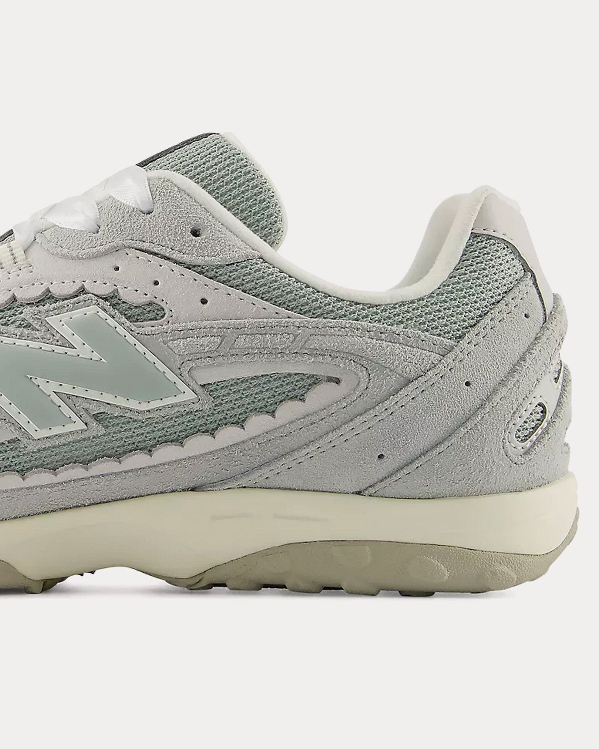 204L Lone Star Grey / Sea Salt Low Top Sneakers