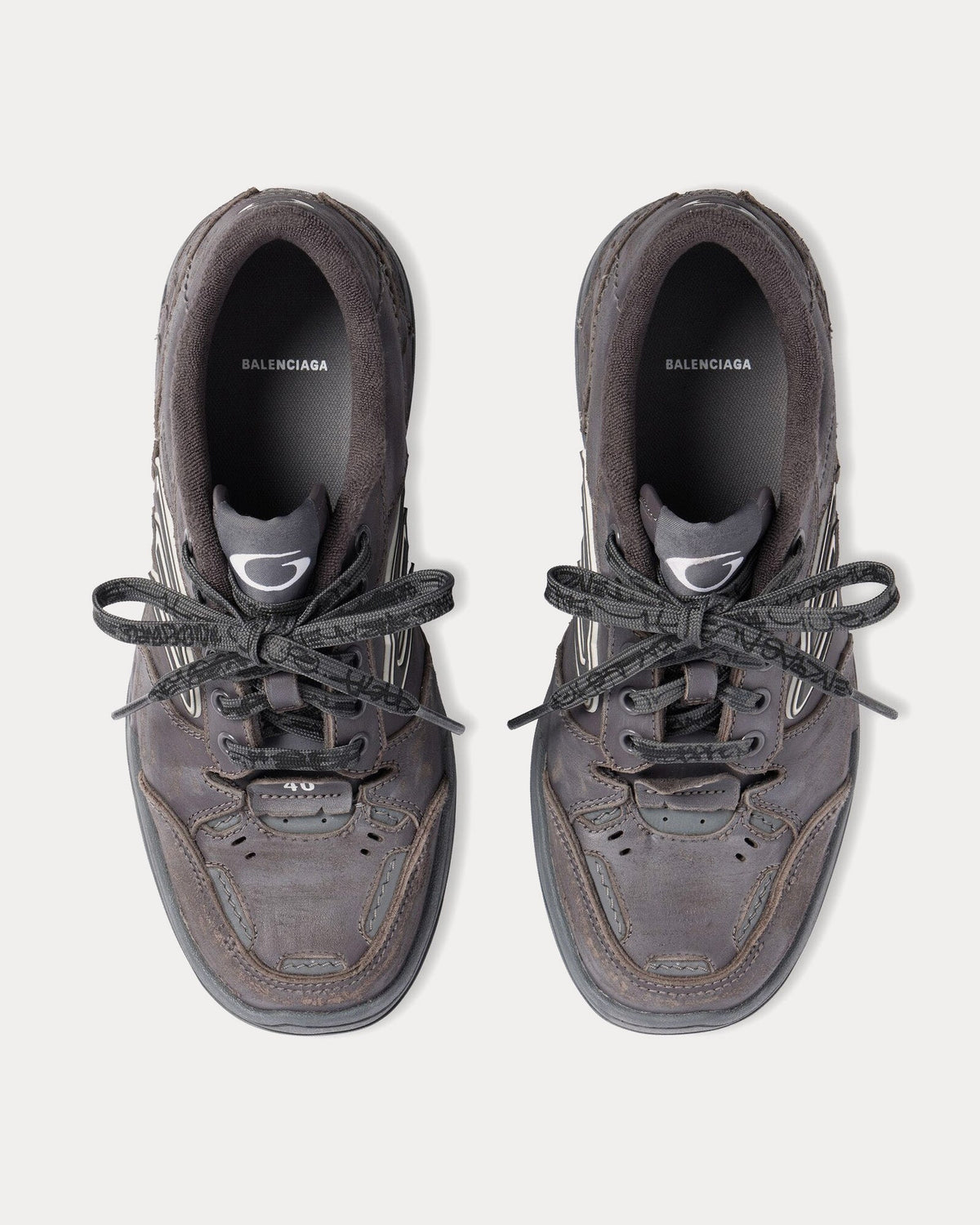 Hamptons Worn-Out Grey Low Top Sneakers