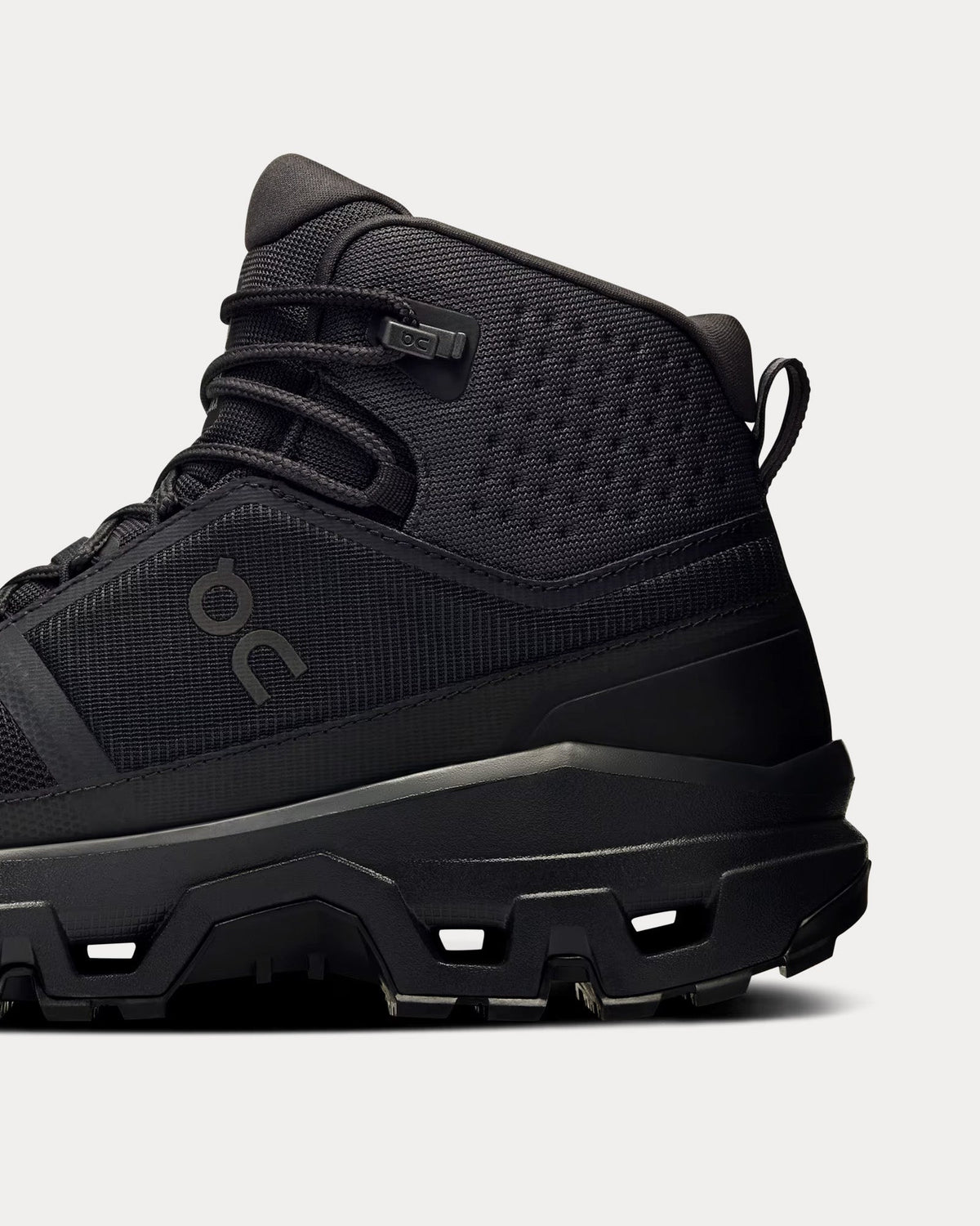 Cloudrock Mid WP Black / Black Boots