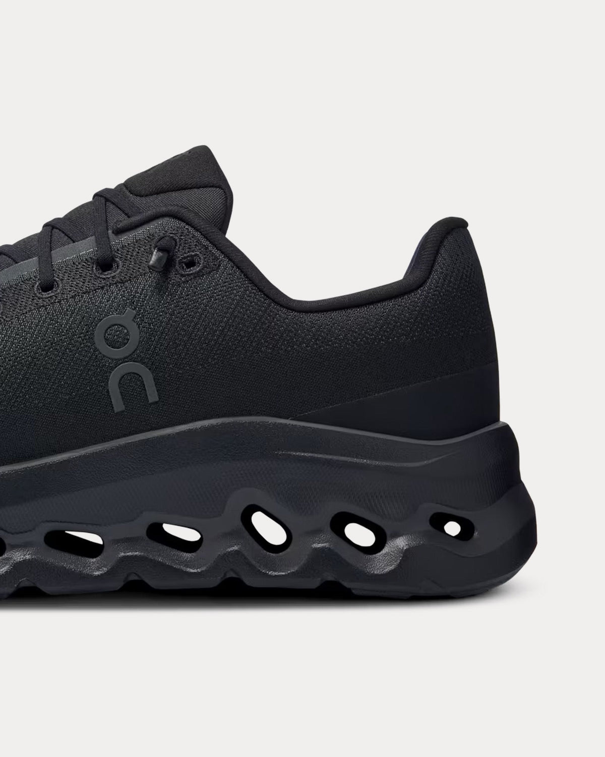 Cloudtilt Eclipse / Black Low Top Sneakers