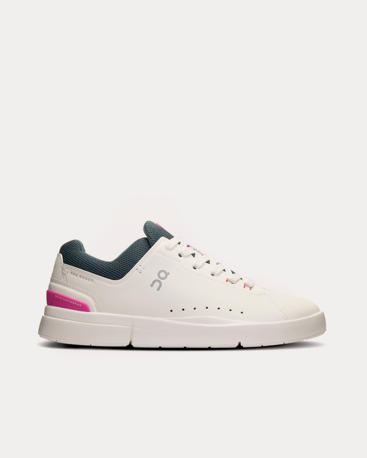 The Roger Advantage Ivory / Pink Low Top Sneakers