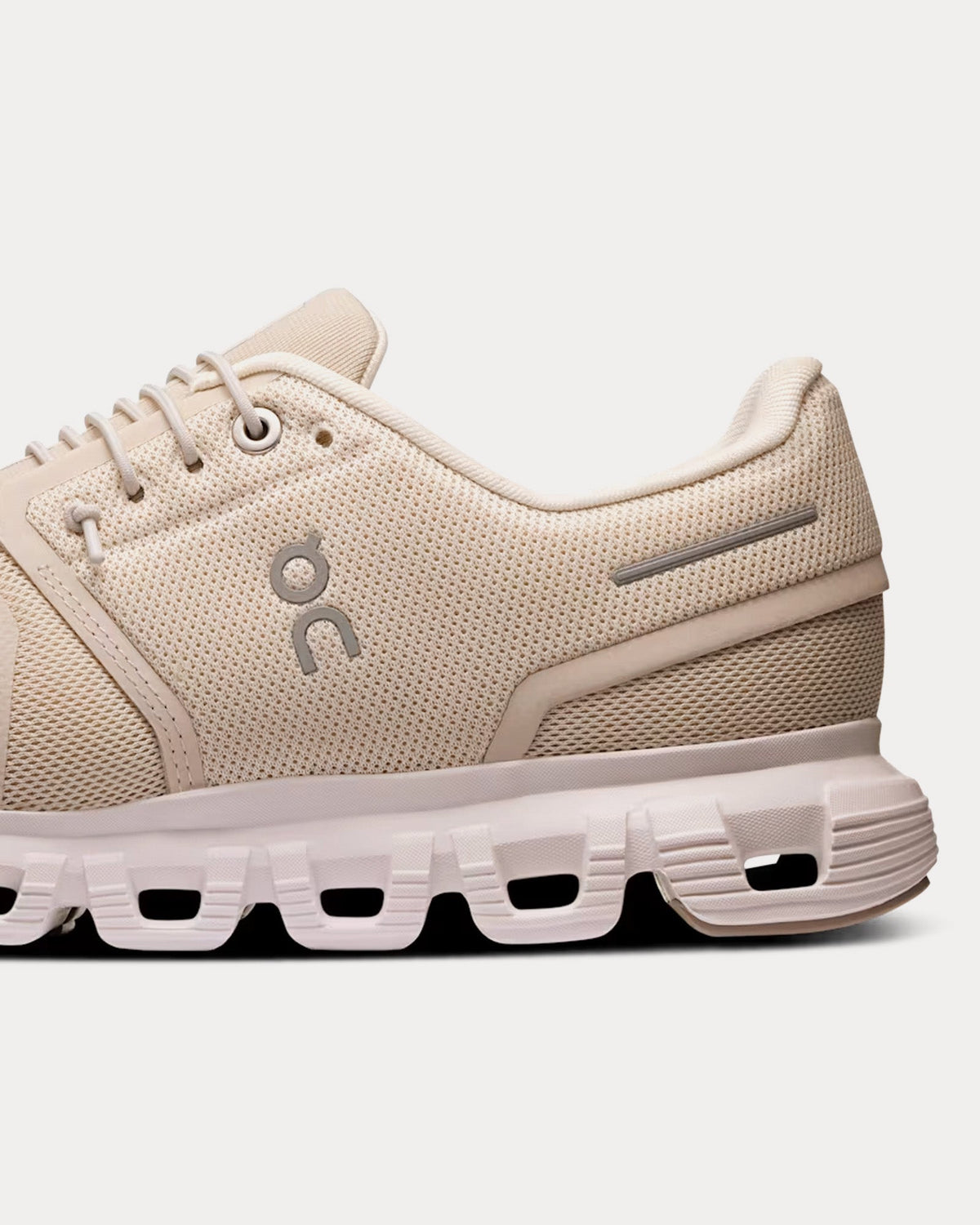 Cloud 6 Pearl / White Running Shoes