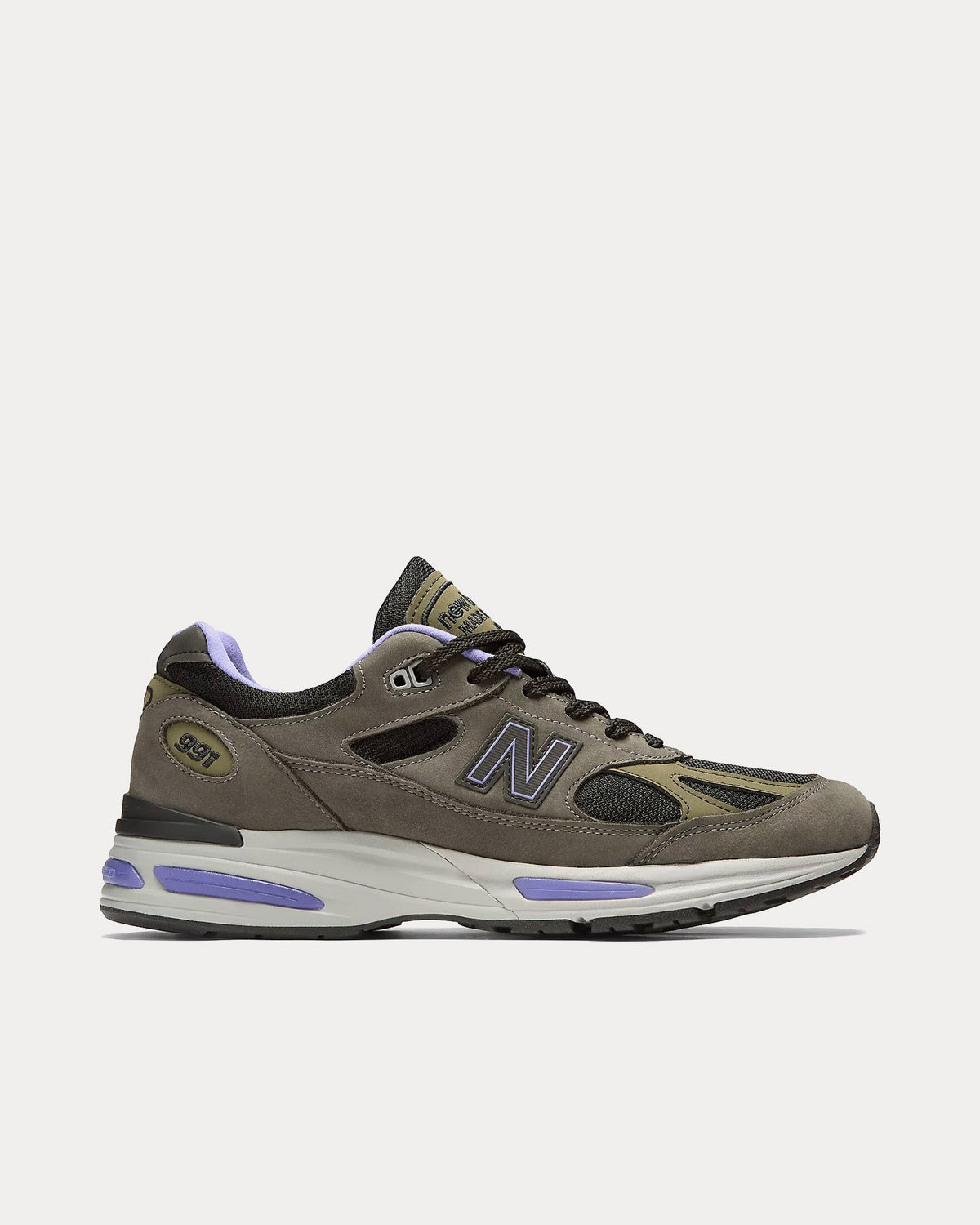 Made in UK 991v2 'Iconic Influences' Magnet / Black / Corsican Blue Low Top Sneakers