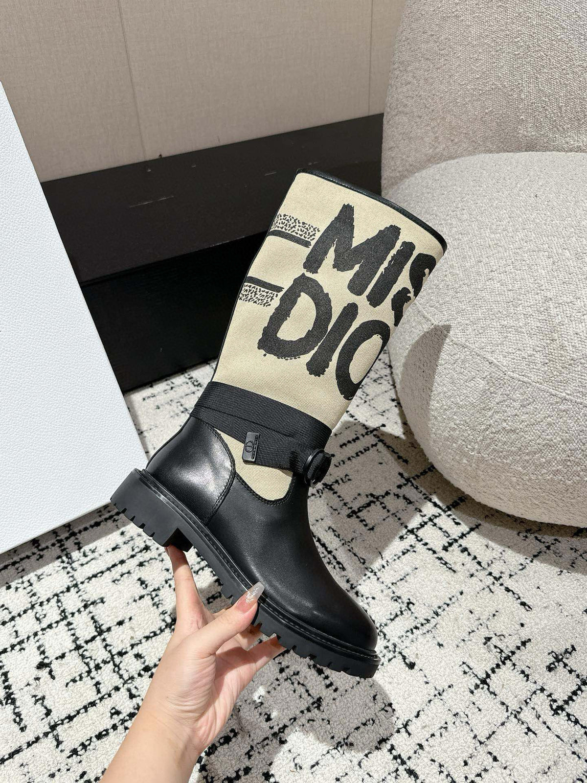 D-Major Boot