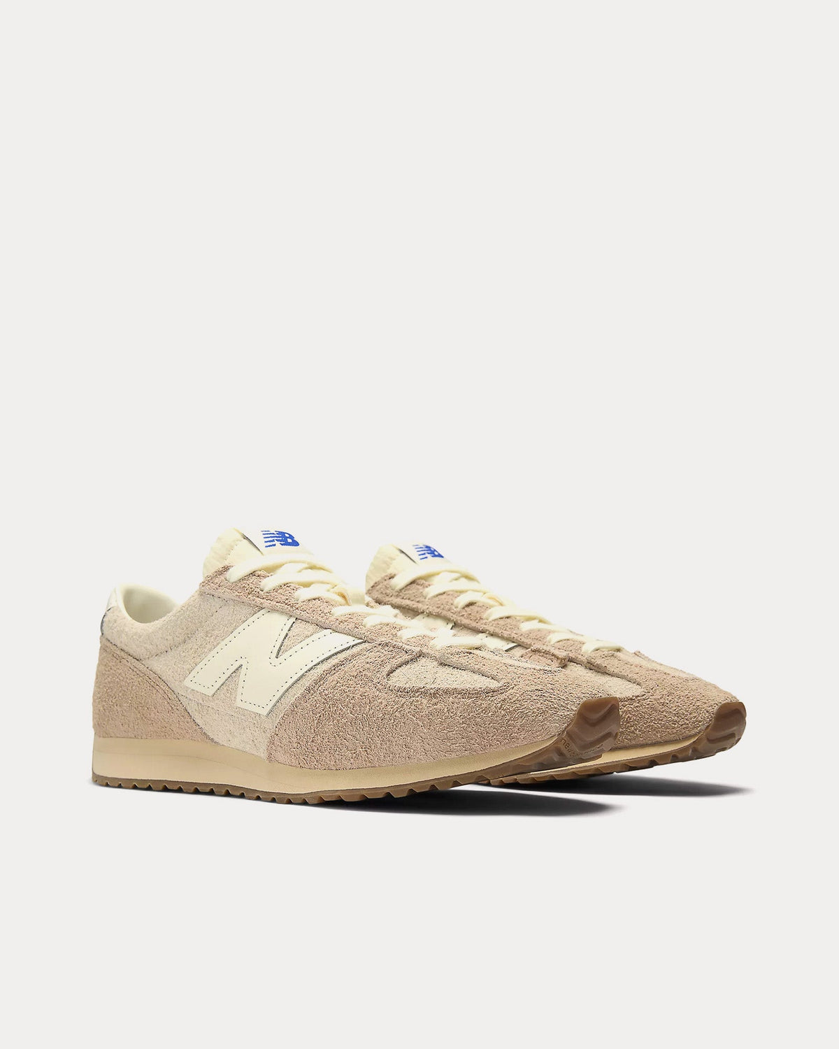 471 Bisque / Flat Taupe Low Top Sneakers