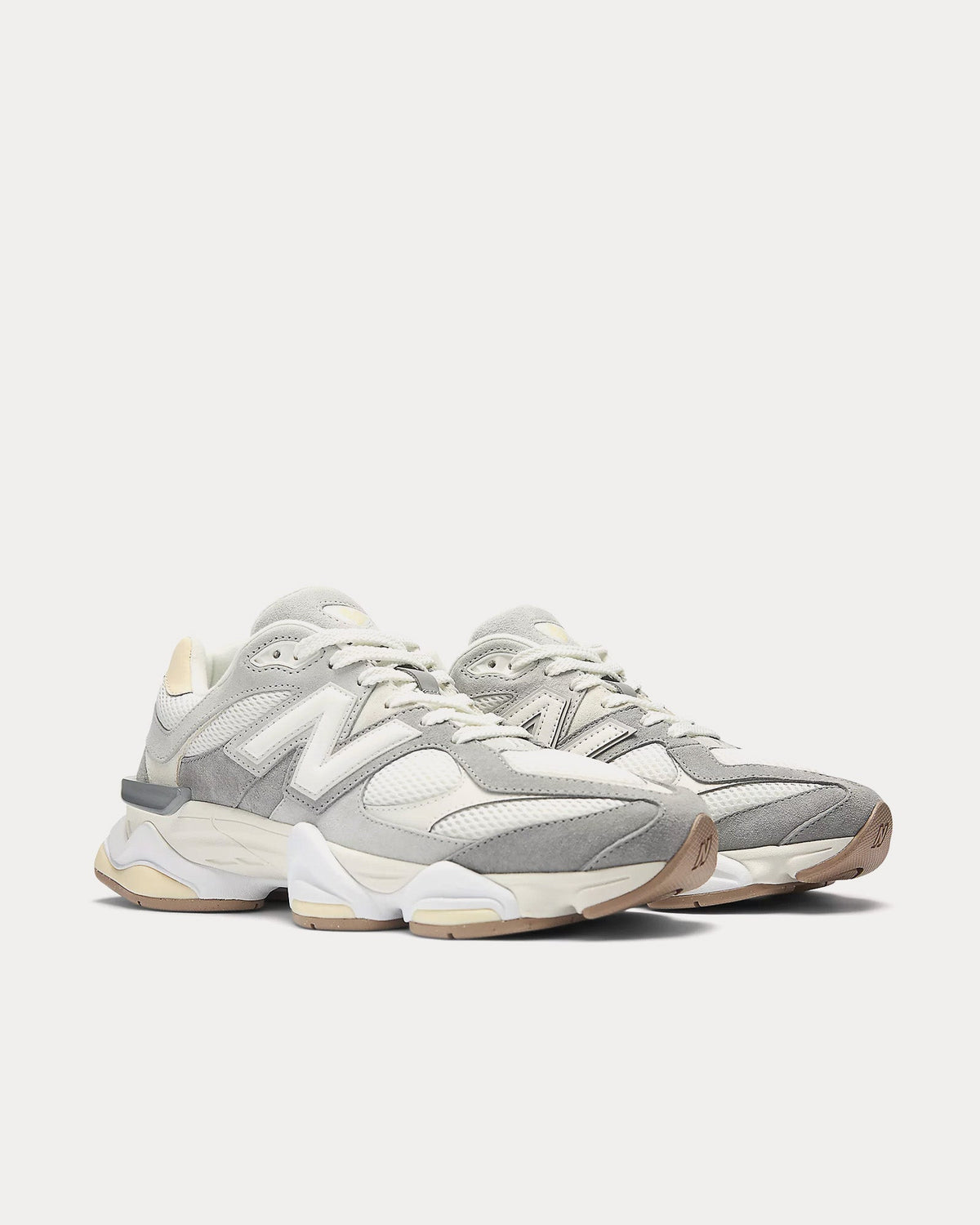 9060 Slate Grey / Calcium Low Top Sneakers