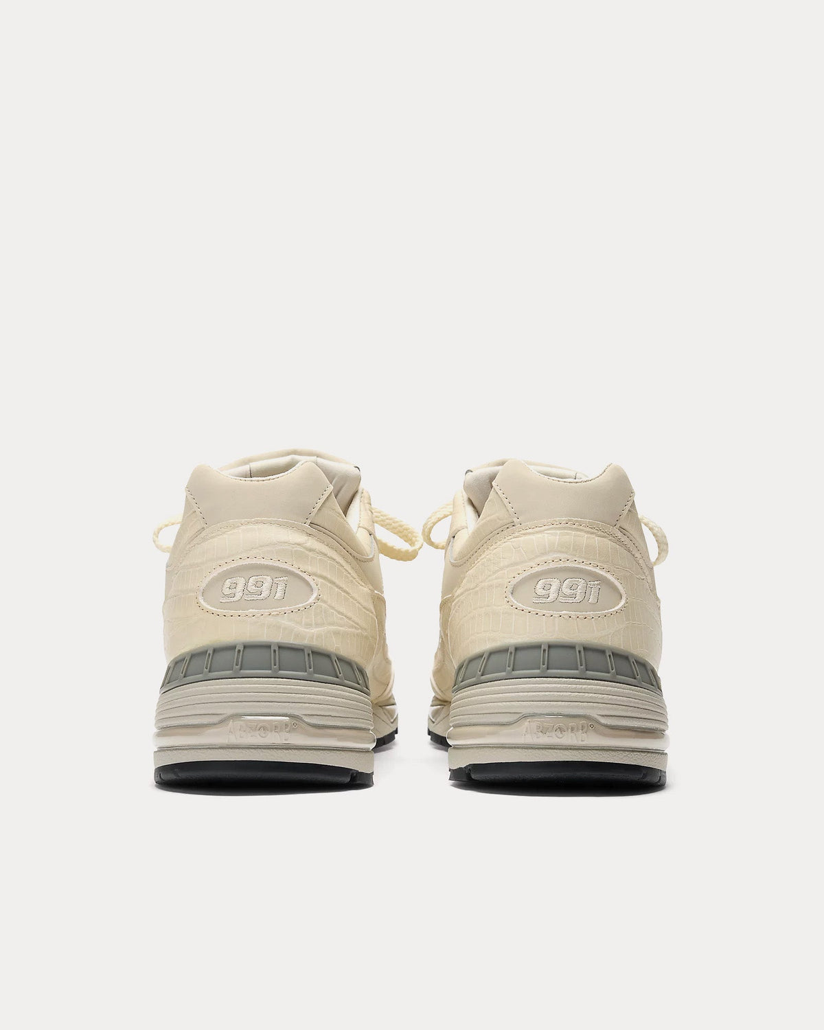 Made in UK 991v1 Oyster Gray / Pistachio Shell / French Oak Low Top Sneakers