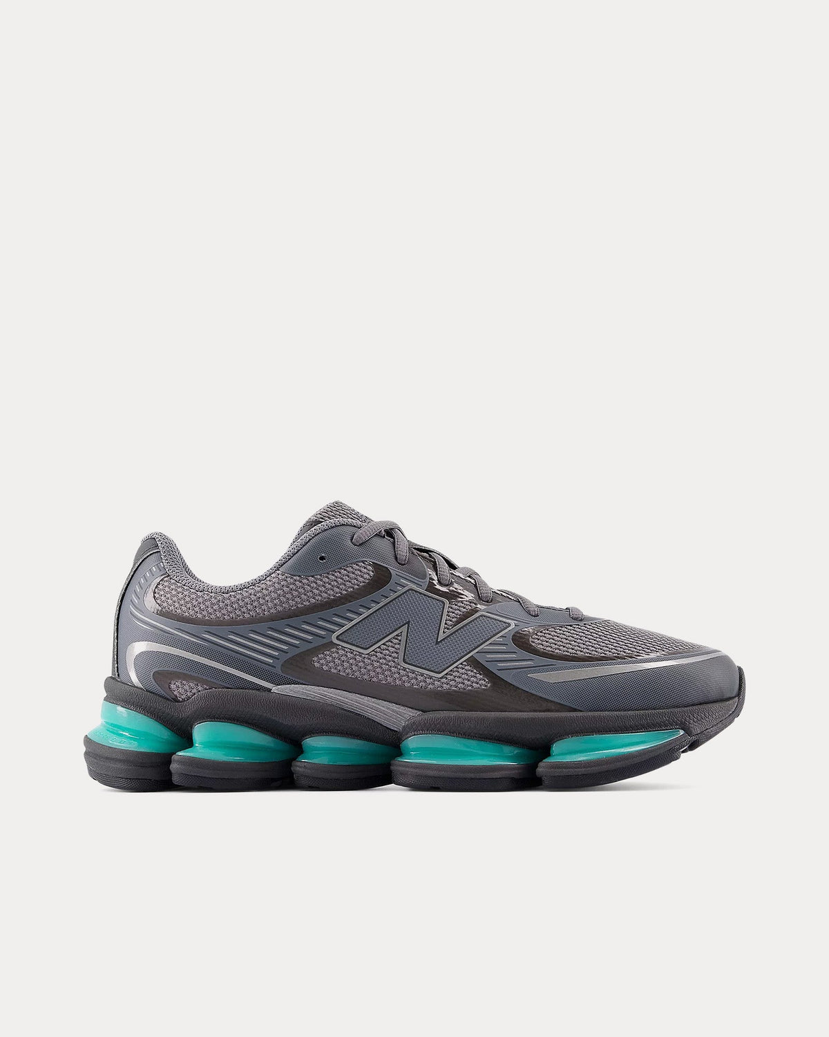 Abzorb 2000 Castlerock / Dark Silver Metallic / Faded Black Low Top Sneakers