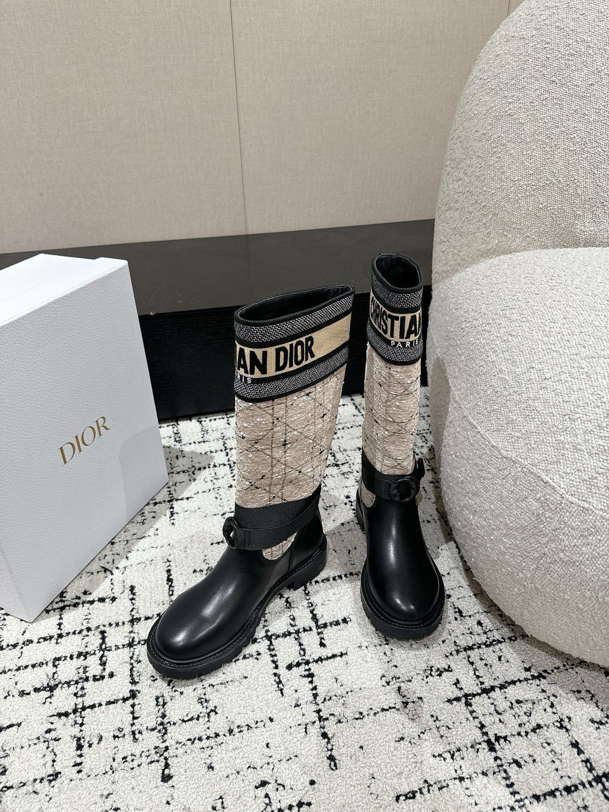 D-Major Boot