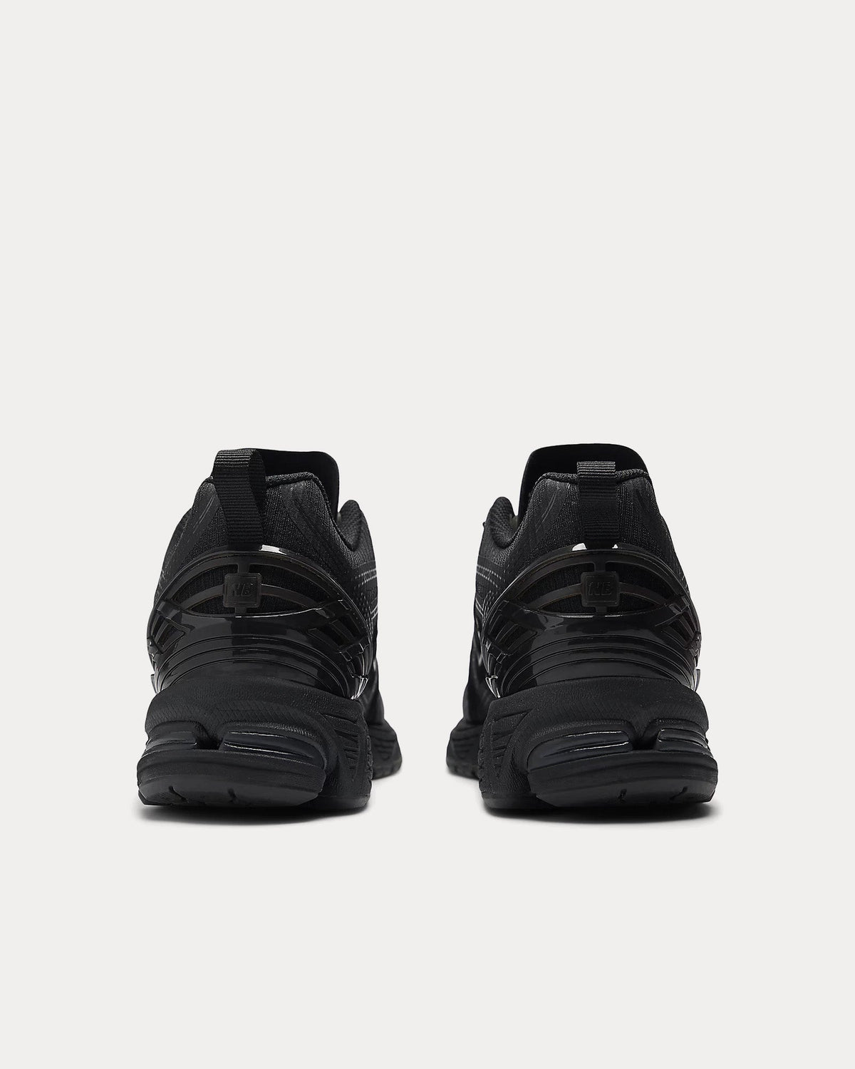 1906r Black / Dark Silver Metallic / Black Cement Low Top Sneakers