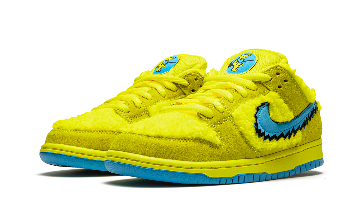 Nike SB Dunk Low Grateful Dead Yellow Bear