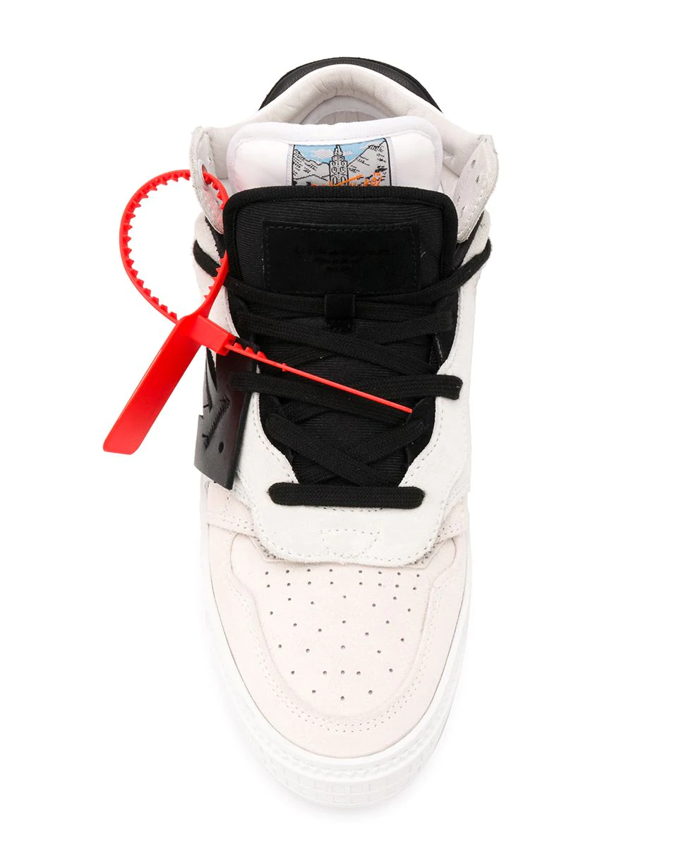 Off-Court low-top White