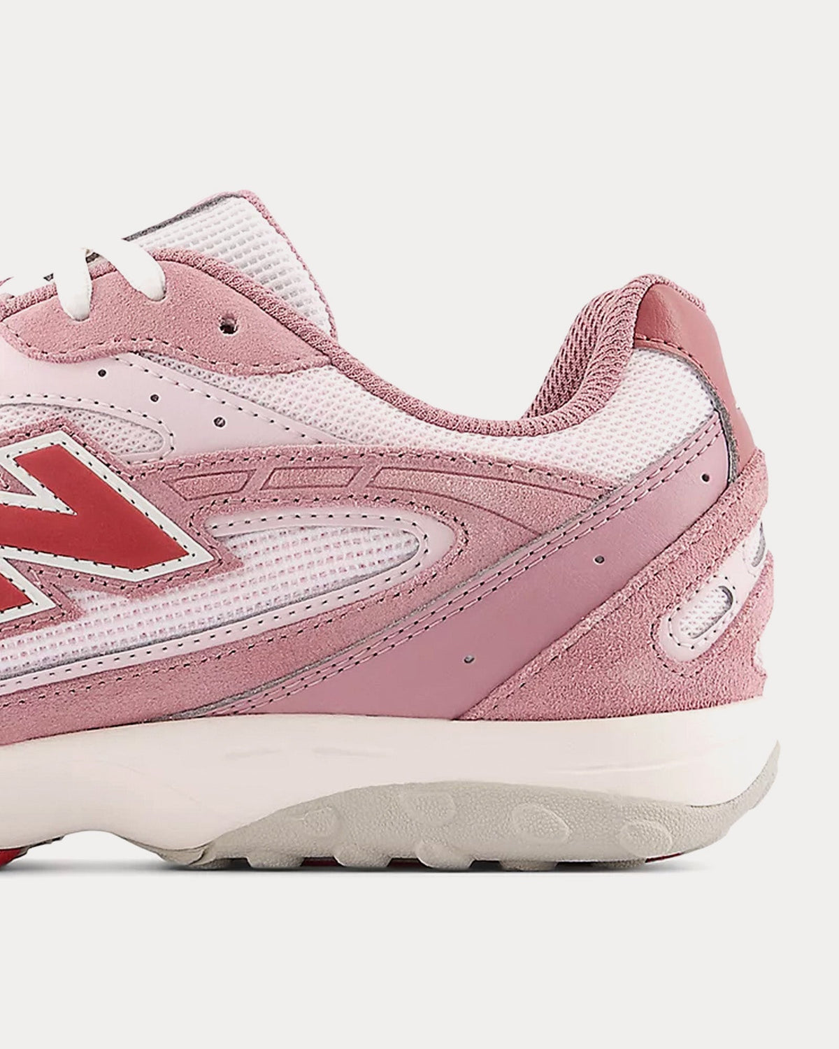 204L Rosewood / Pink Salt Low Top Sneakers