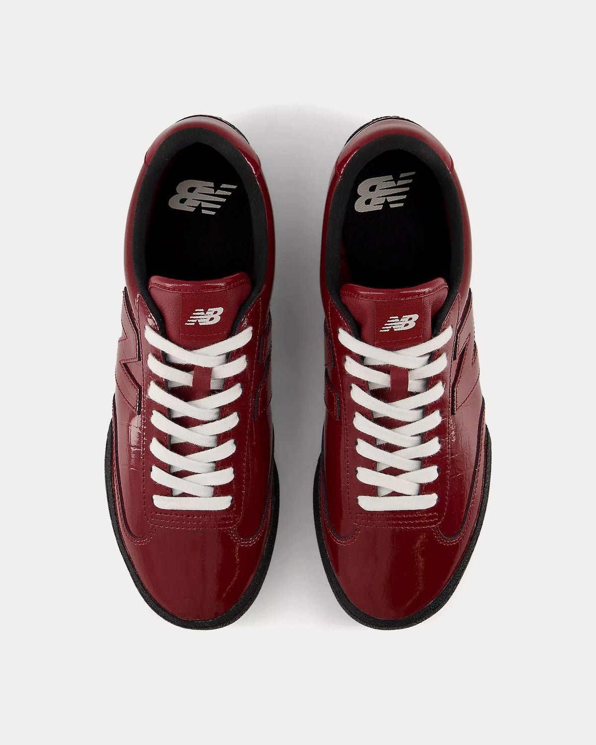 Gator Run Shadow Red / Black Low Top Sneakers