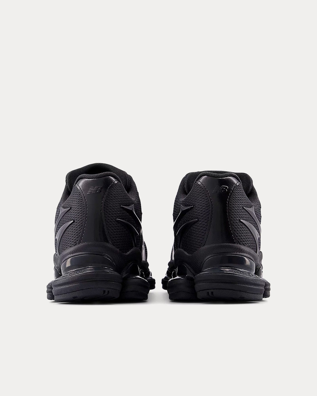 Abzorb 2000 Black Metallic Low Top Sneakers