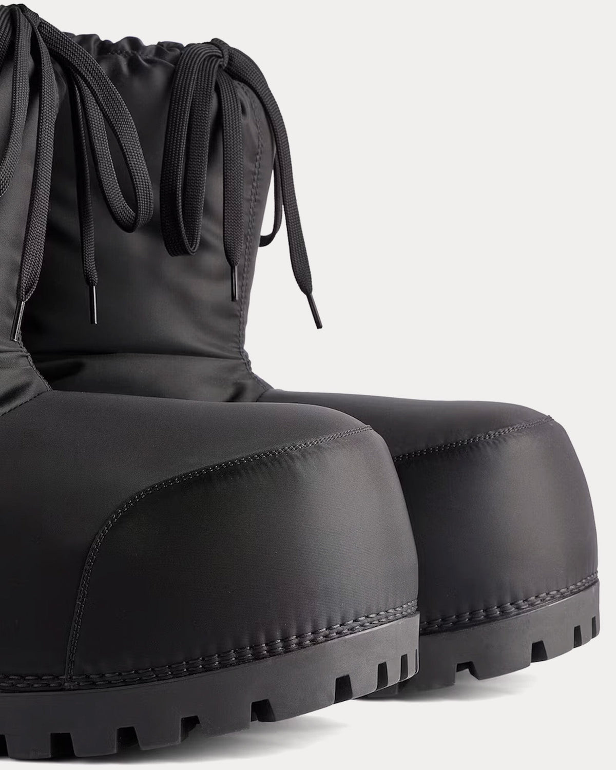 Alaska Nylon Black Boots