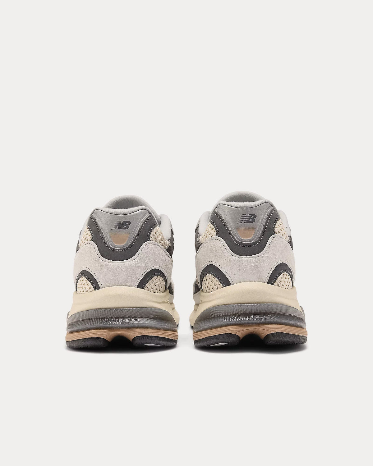 2010 Brighton Grey / Linen Low Top Sneakers