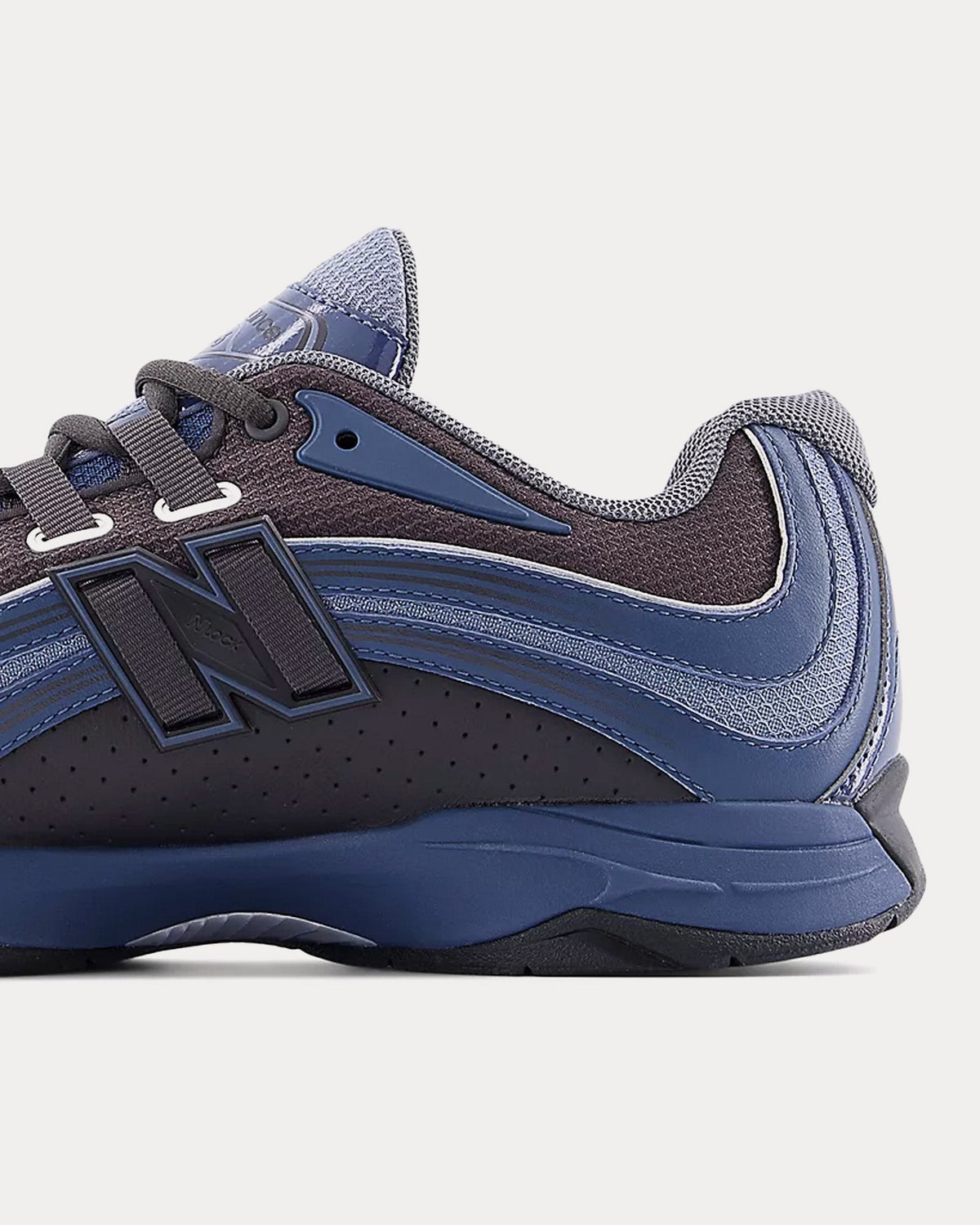 RC56 Black / Blue Gemstone Low Top Sneakers