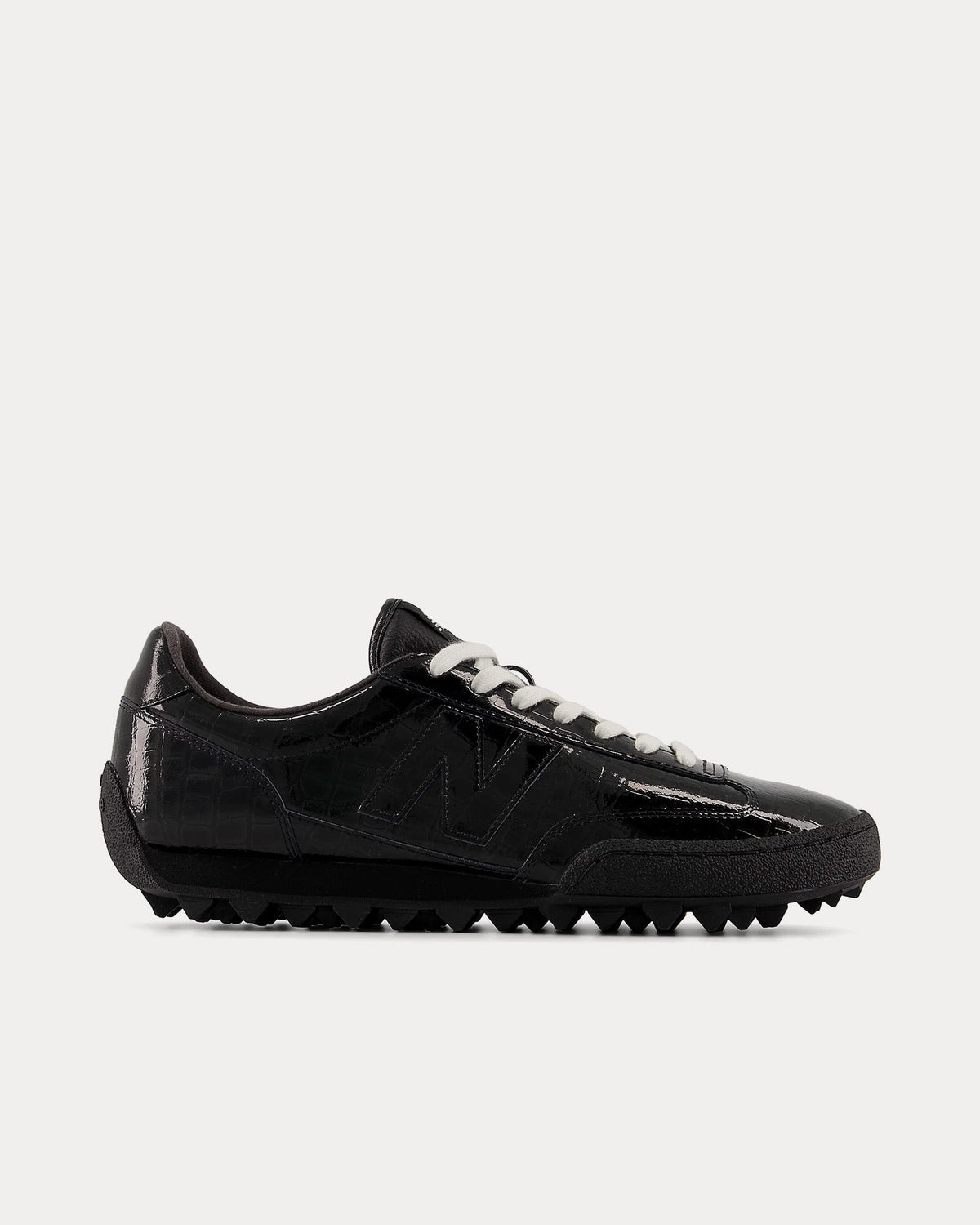 Gator Run Black Low Top Sneakers