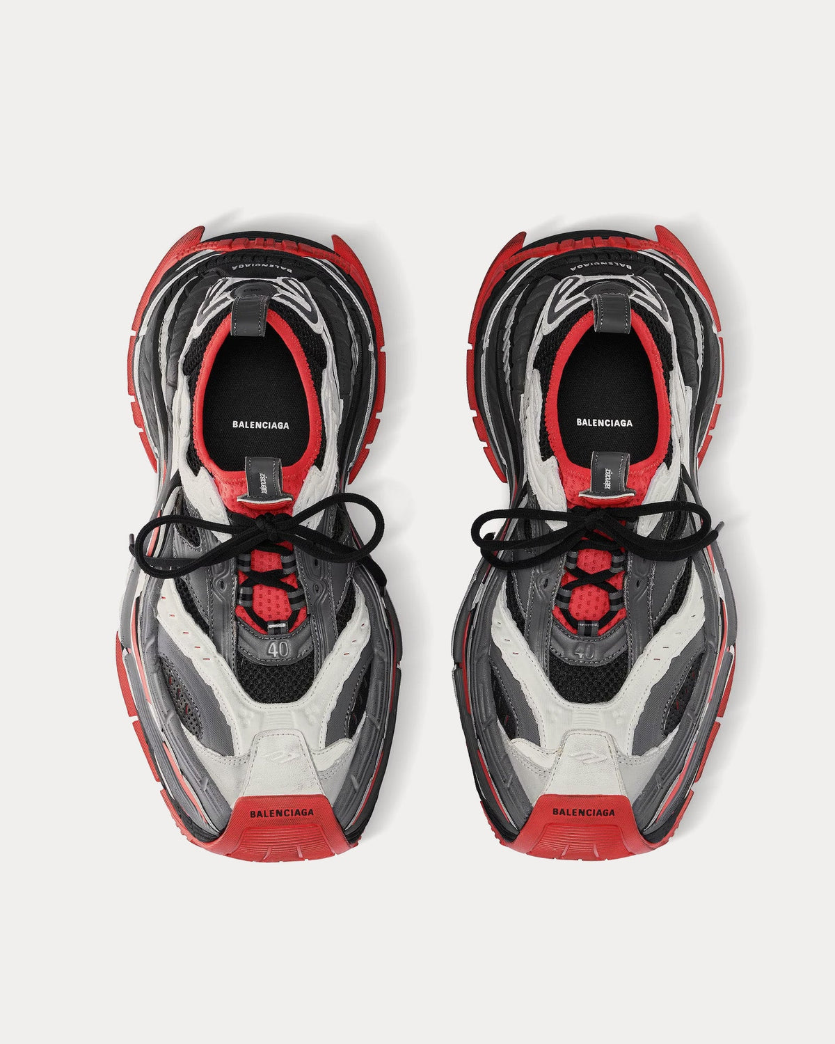 Platform Reduced Black / Grey / Red Low Top Sneakers