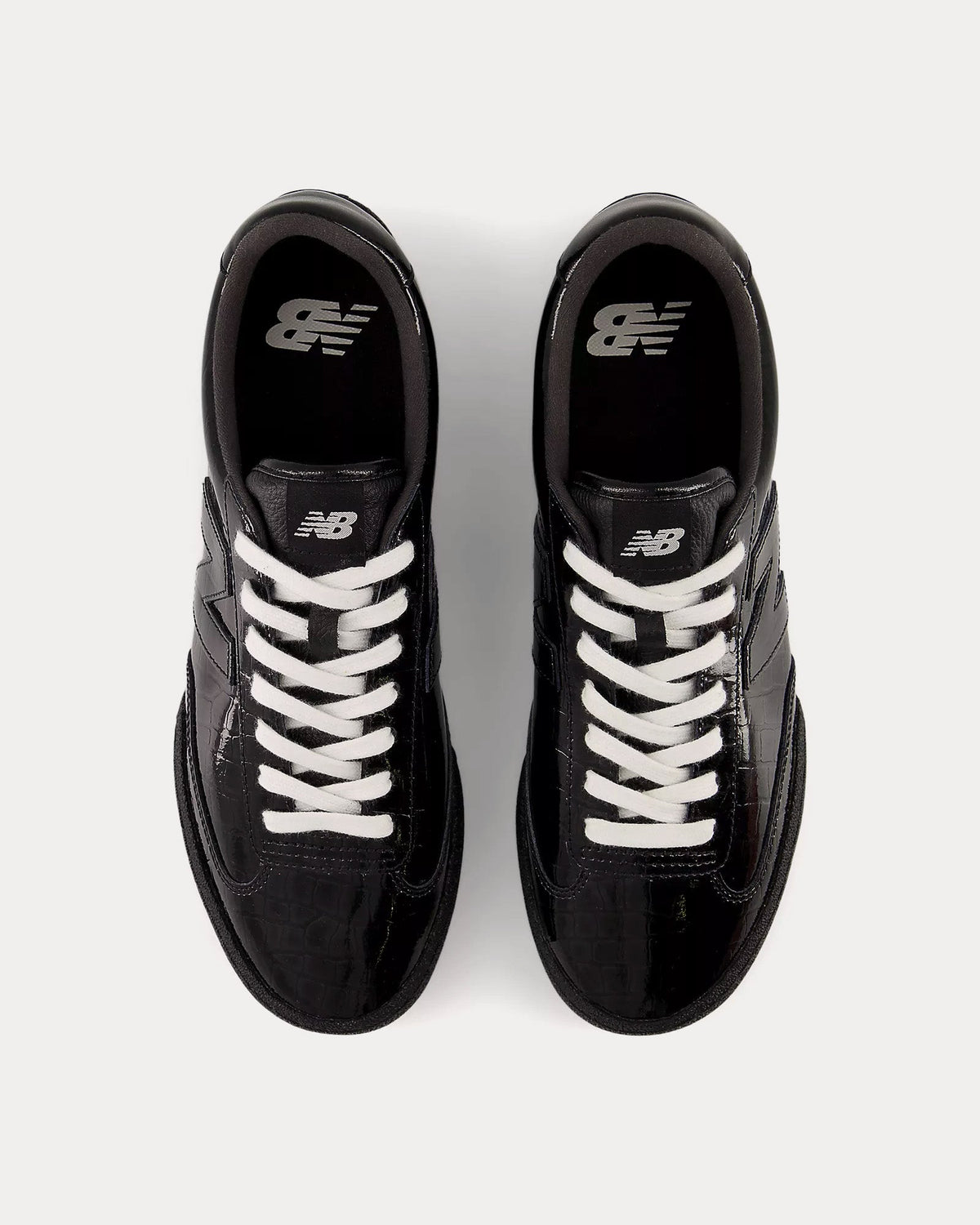 Gator Run Black Low Top Sneakers