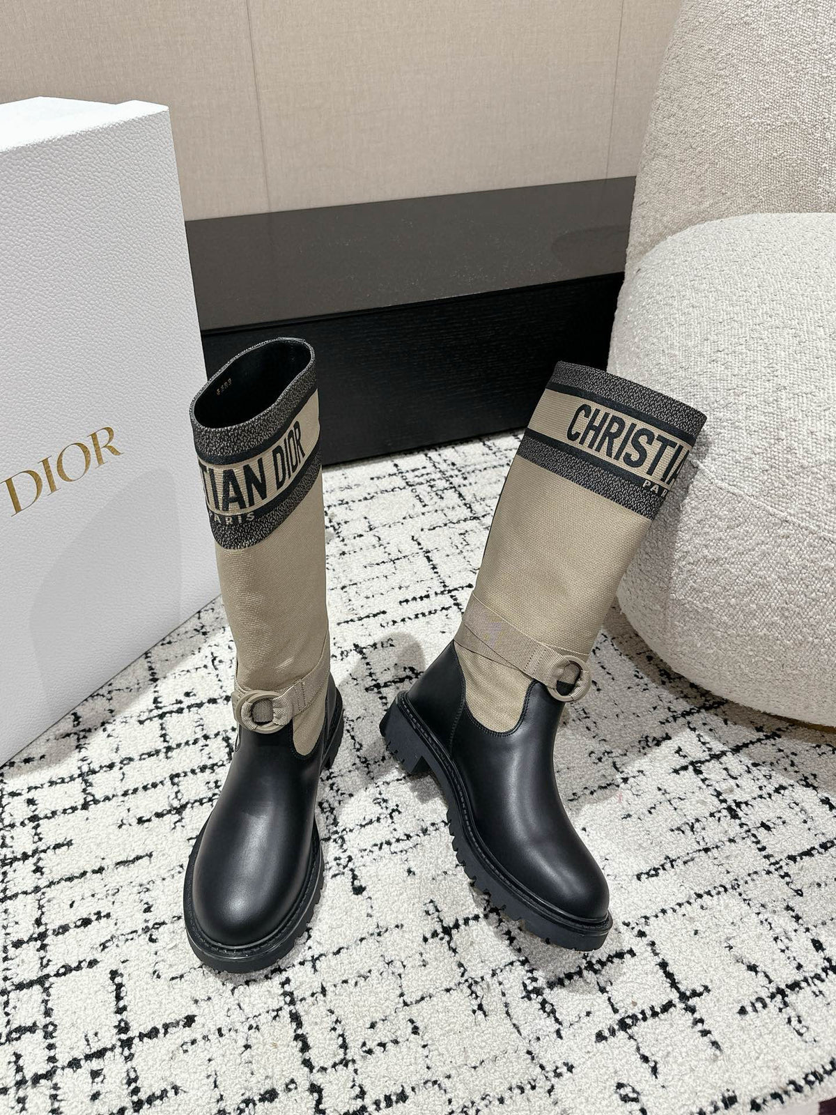 D-Major Boot