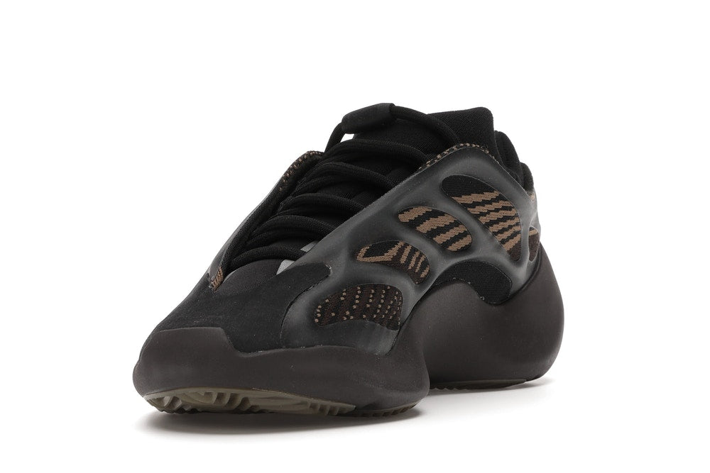 Yeezy Boost 700 V3 clay Brown